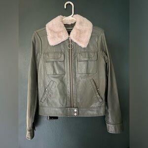 Bernardo Women’s Small Green Vegan Leather Jacket - NWOT - Removable Fur Collar
